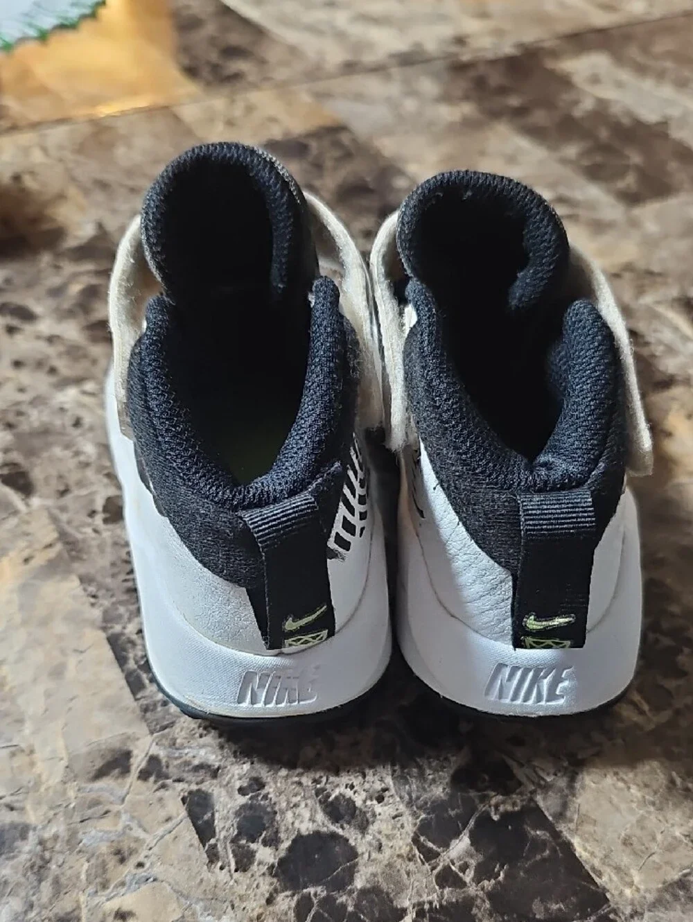 Nike Kids White and Black TeamHustle Basketball Sneakers